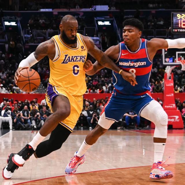 rui-hachimura-lebron-james-2022.jpg