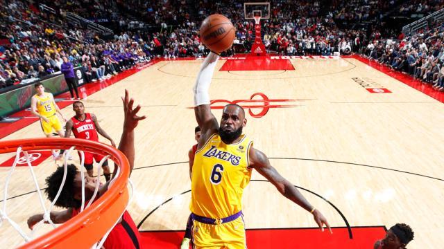 开云在哪里开户-3万分+1万板+1万助 詹姆斯距离历史丰碑仅差一步